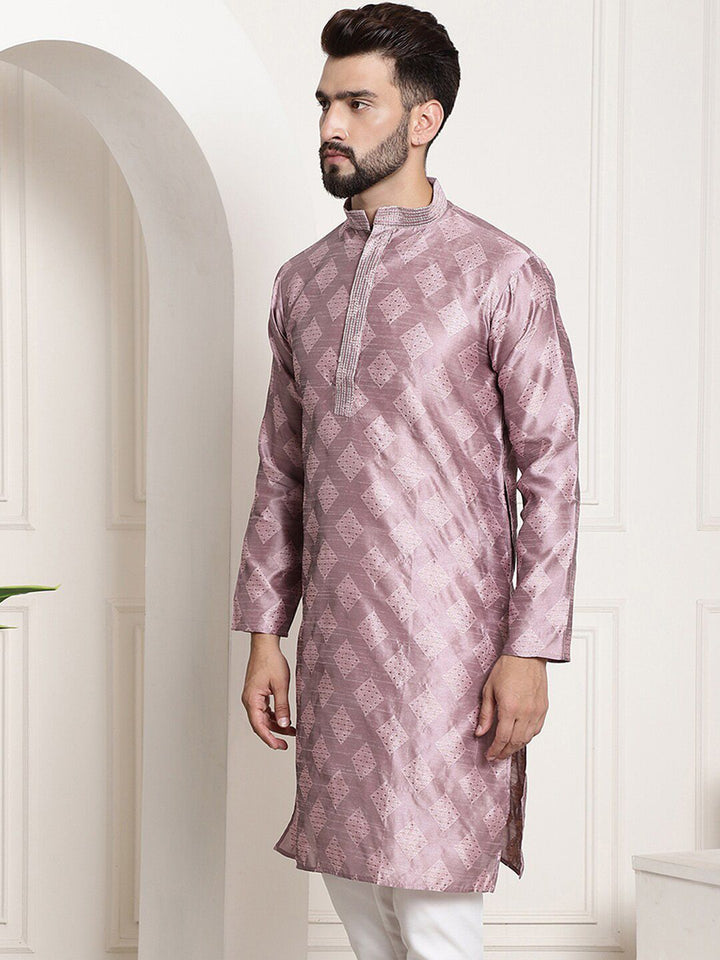SOJANYA Embroidered Thread Work Kurta