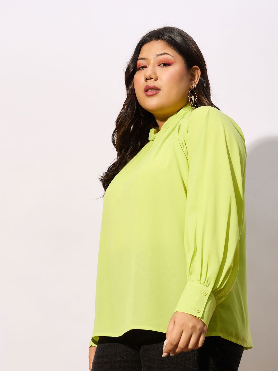 SASSAFRAS Curve Plus Size Keyhole Neck Cuffed Sleeves Georgette Top