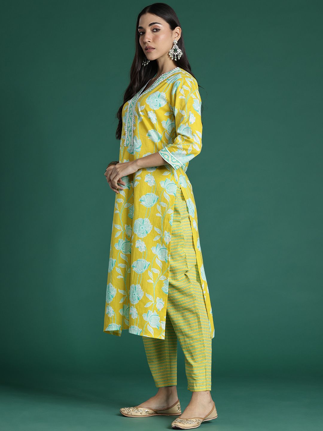 Indo Era Women Floral Printed Regular Pure Cotton Kurta with Trousers & With Dupatta