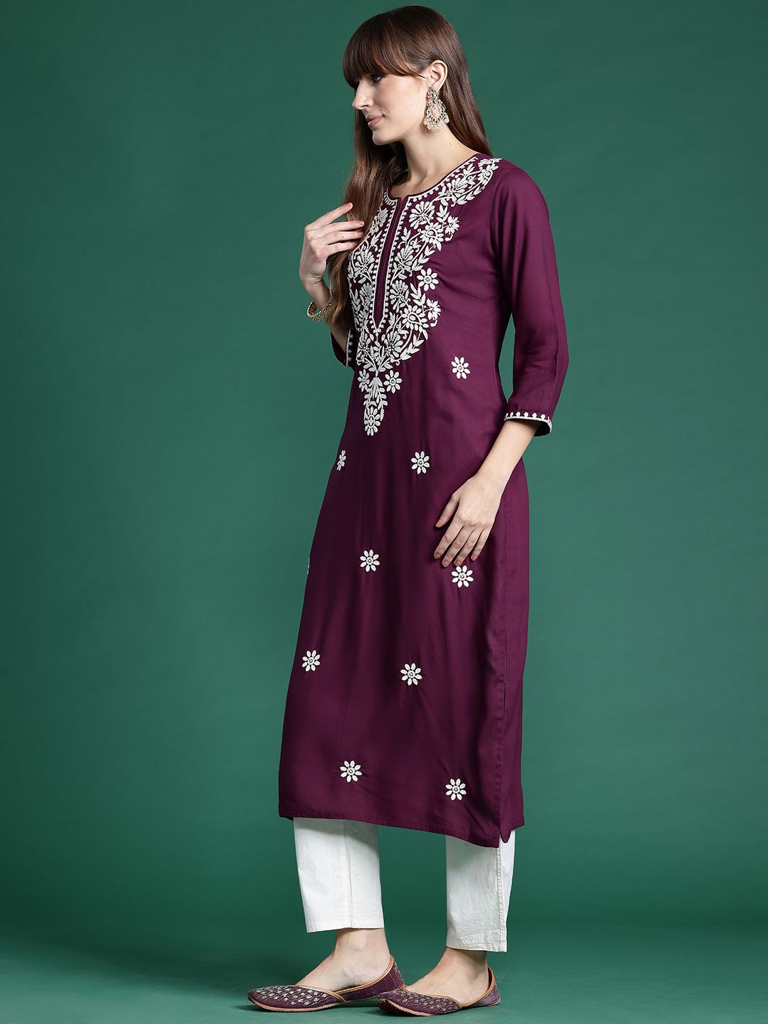Indo Era Women Floral Embroidered Thread Work Kurta