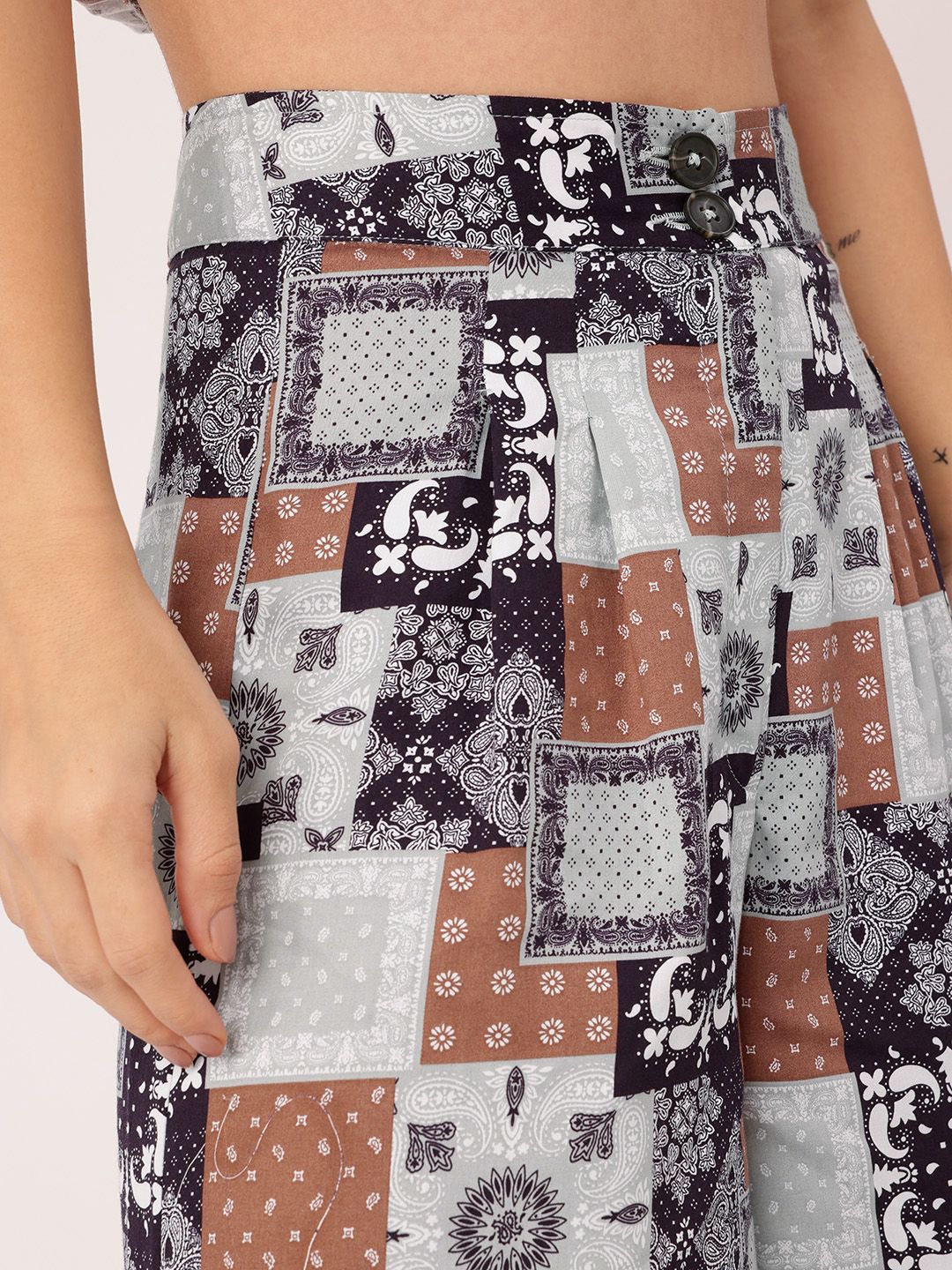 DressBerry Boho Bliss Printed A-Line Smocked Top With Wide Leg Trousers