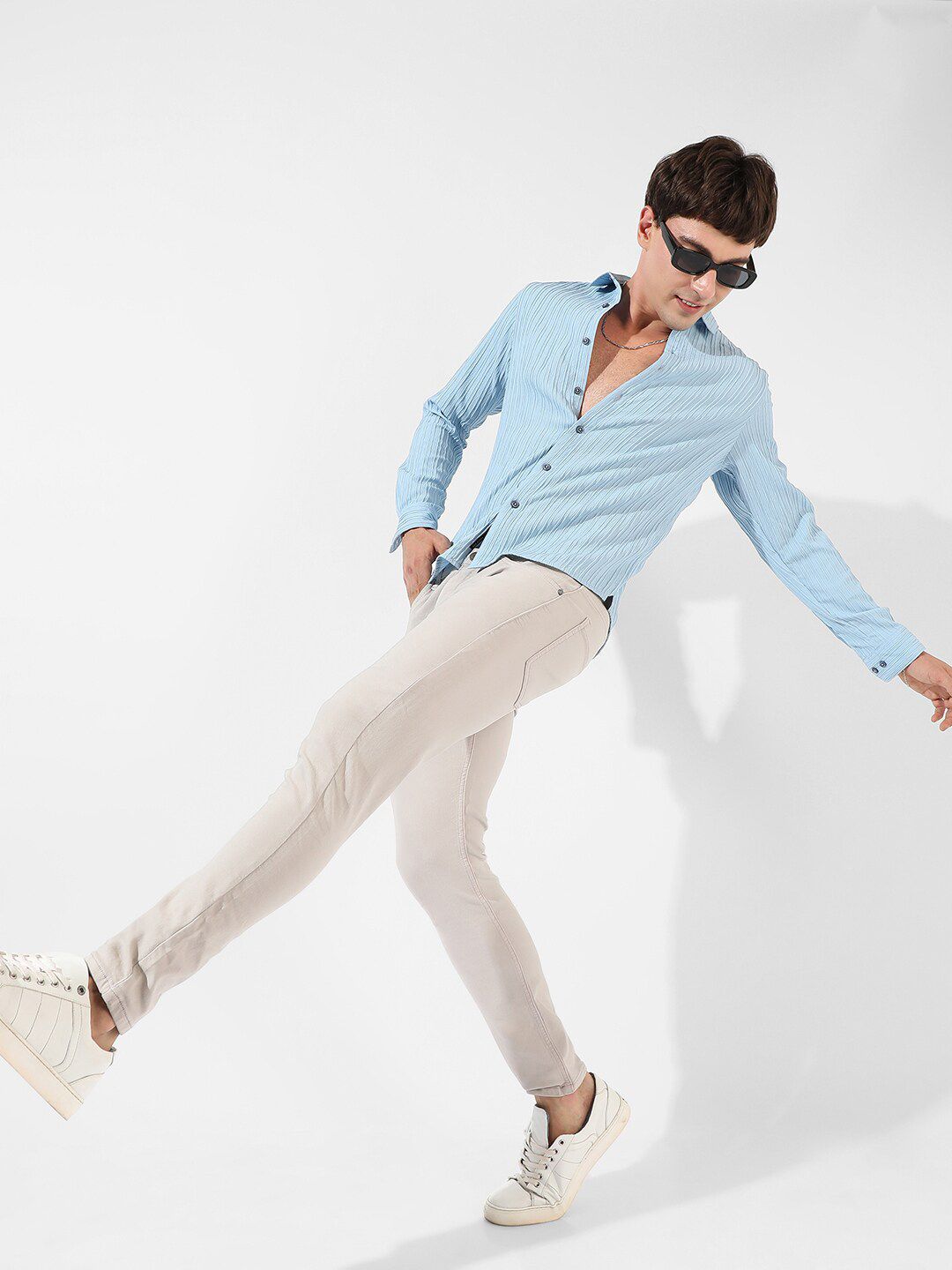 Campus Sutra Blue Textured Classic Fit Casual Shirt