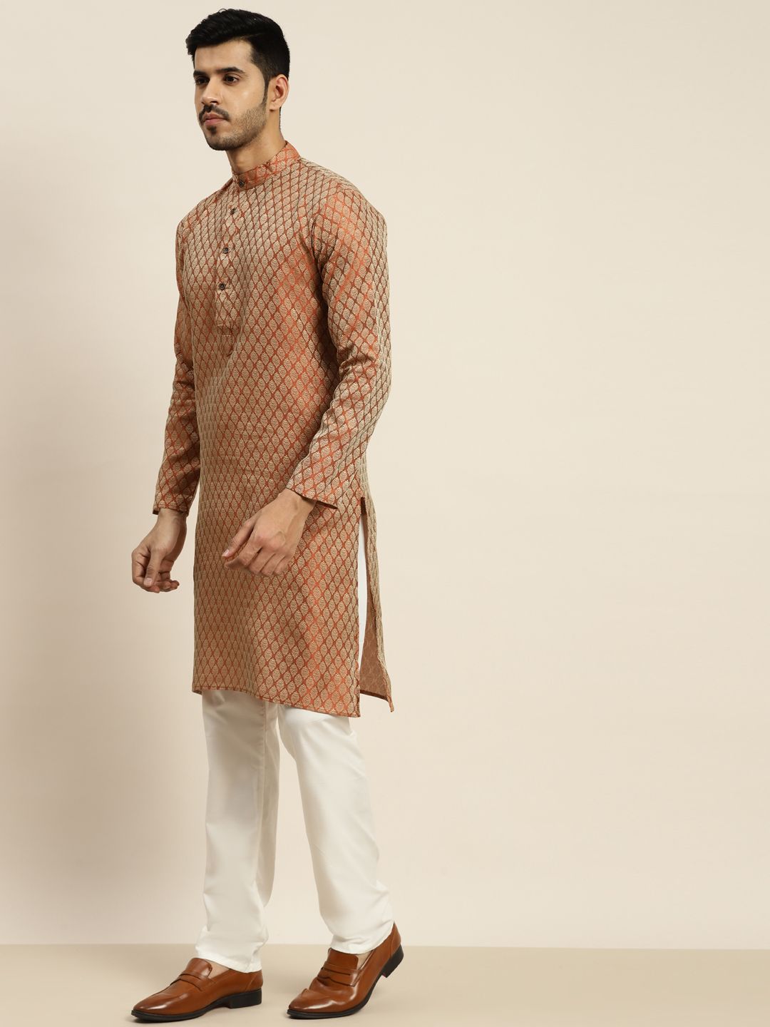 SOJANYA Men Orange Ethnic Motifs Kurta with Pyjamas & Nehru Jacket