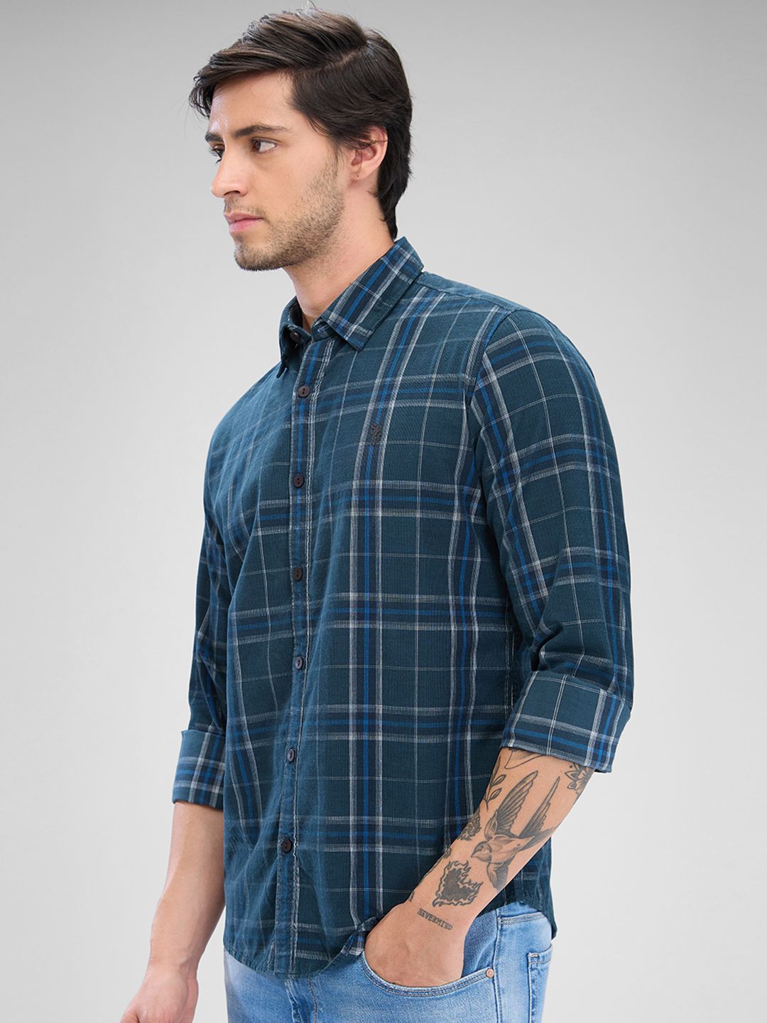 SPYKAR Men Slim Fit Opaque Checked Spread Collar Casual Shirt