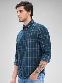 SPYKAR Men Slim Fit Opaque Checked Spread Collar Casual Shirt