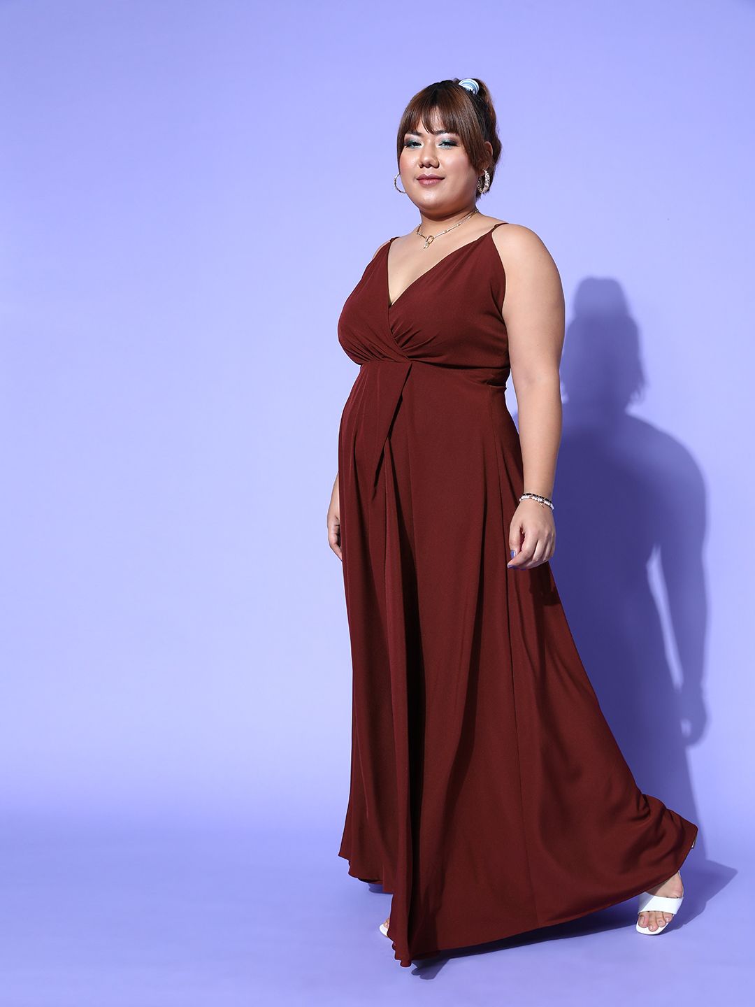 Berrylush Curve Women Maroon Solid Vacay Attire