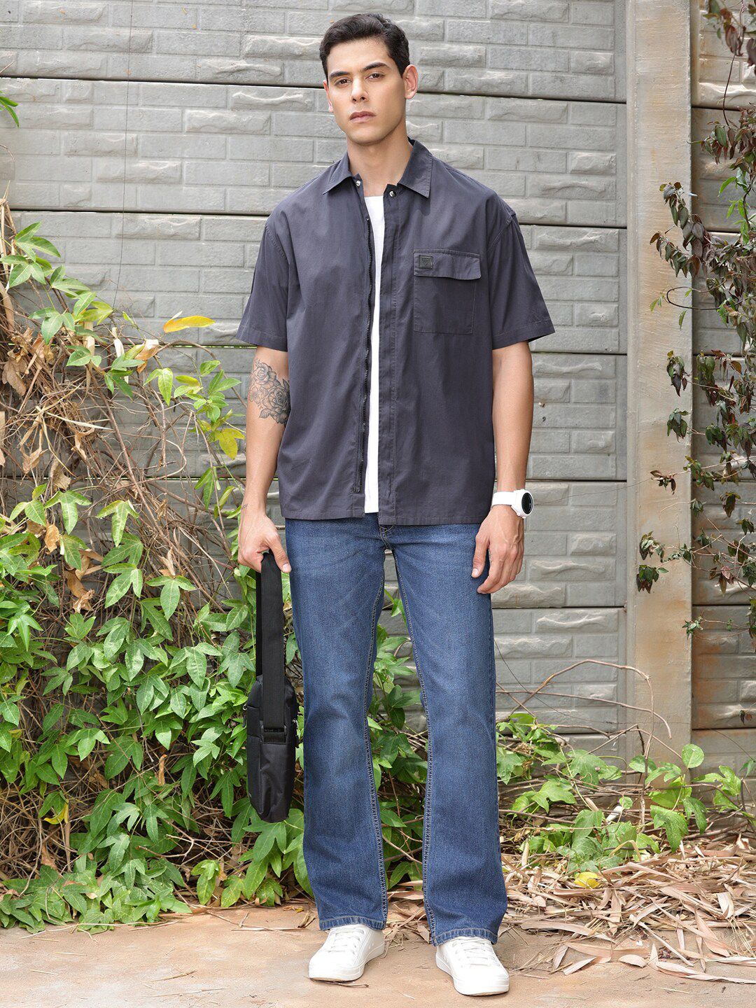 Thomas Scott Men Solid Premium Boxy Opaque Casual Shirt