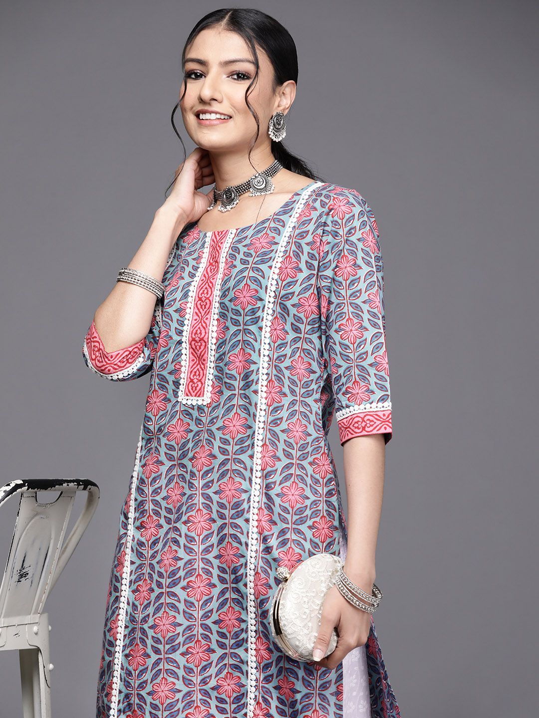 Libas Women Blue & Pink Floral Motifs Printed Kurta