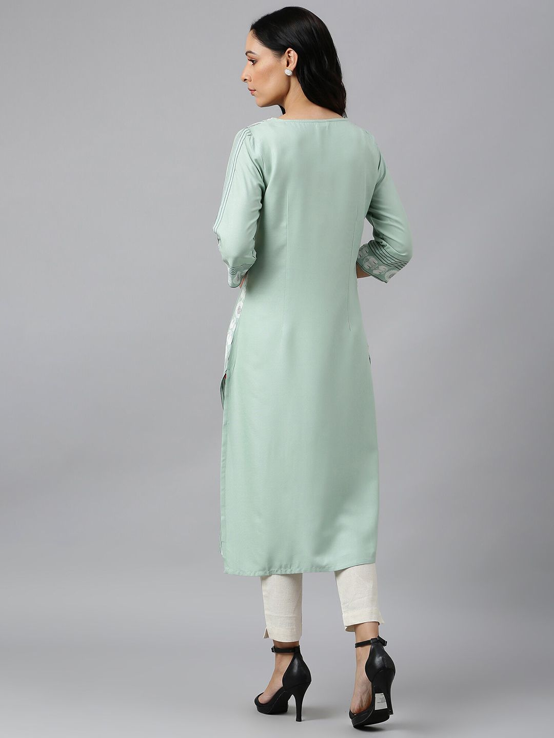W Women Green Striped Thread Work Floral Viscose Rayon Kurta