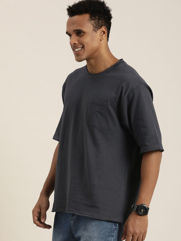 DILLINGER Men Honeycomb Structure Oversized Pocket T-shirt