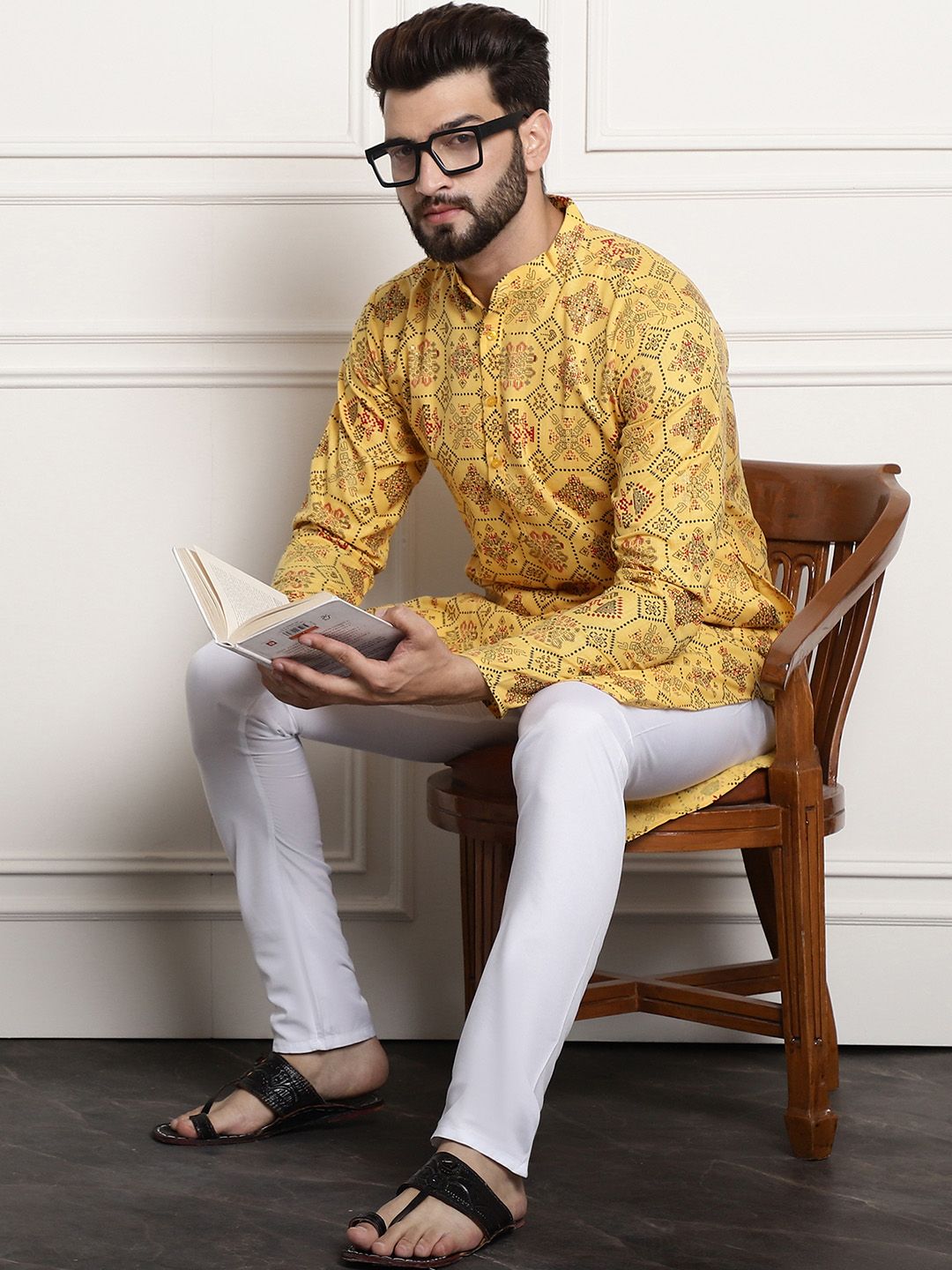 SOJANYA Ethnic Motifs Printed Band Collar Long Sleeves Straight Kurta