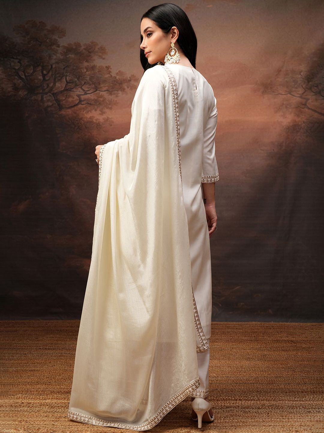 Vishudh Women Embroidered Kurta With Pant And Chinon Chiffon Dupatta