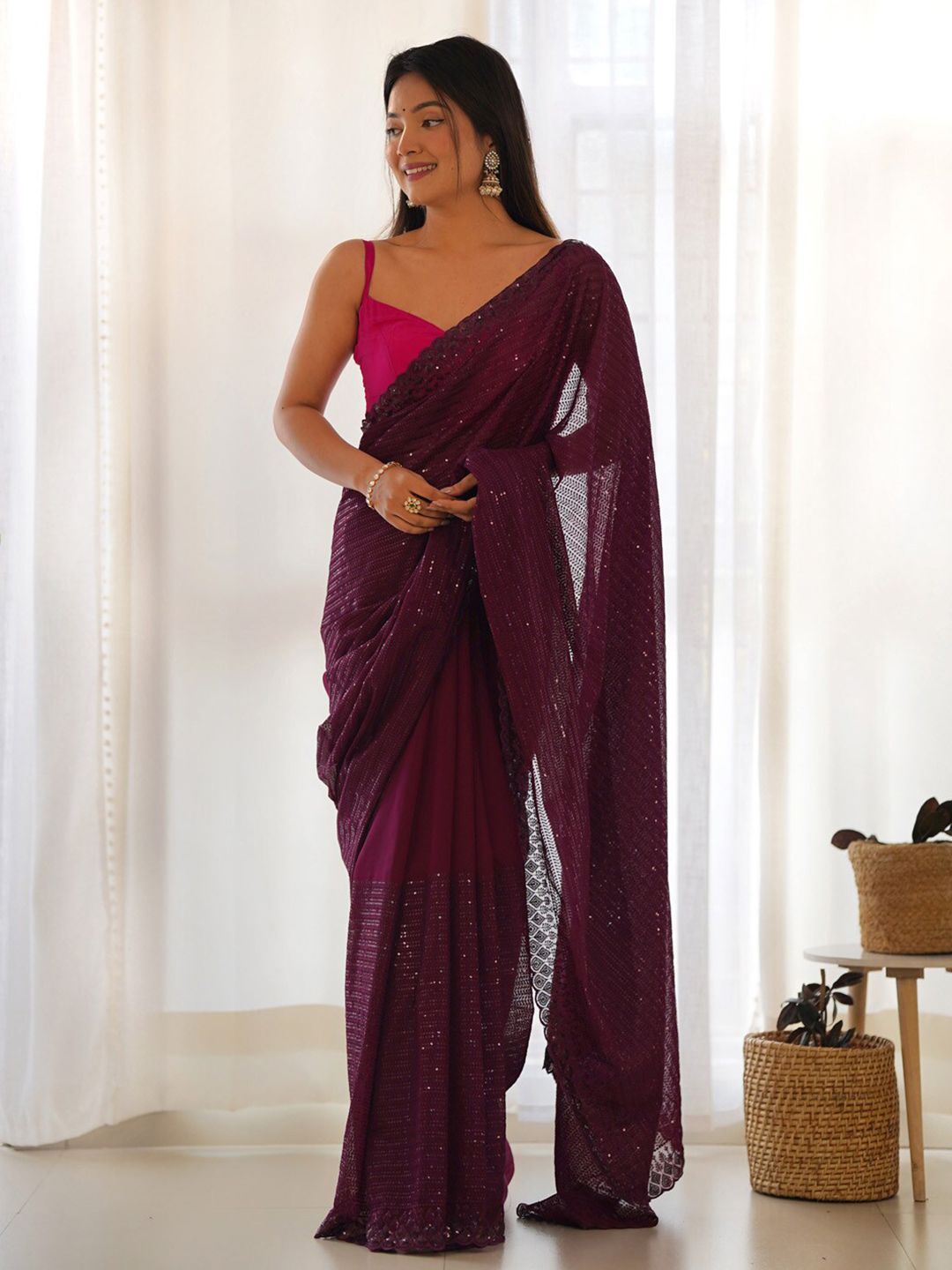 Saree mall Embellished Sequinned Poly Georgette Saree
