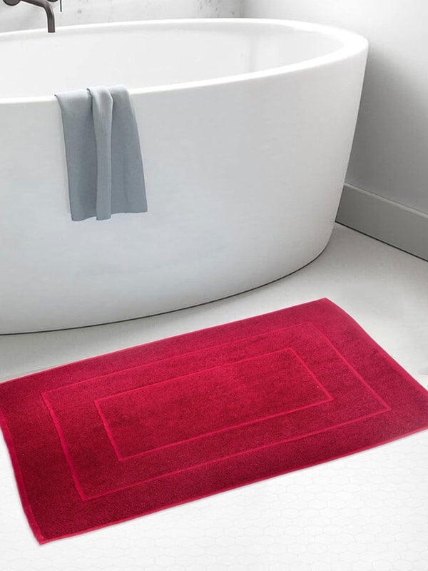 BOMBAY DYEING Maroon Textured Pure Cotton Anti Skid Bath Rugs