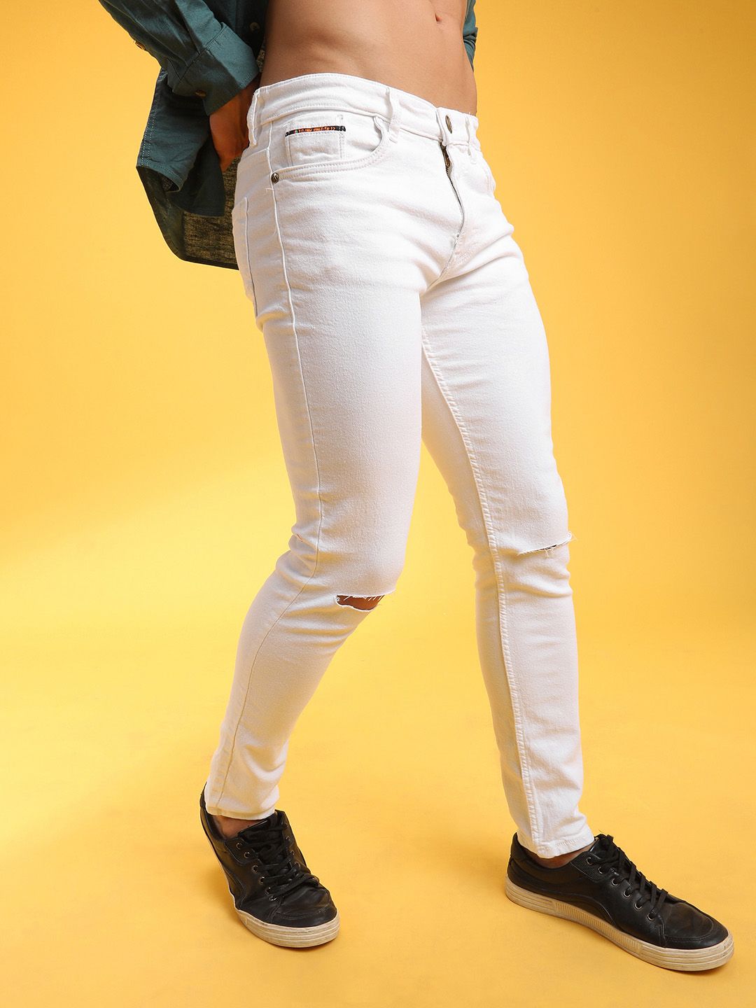 The Indian Garage Co Men White Slim Fit Mid-Rise Clean Look Stretchable Jeans