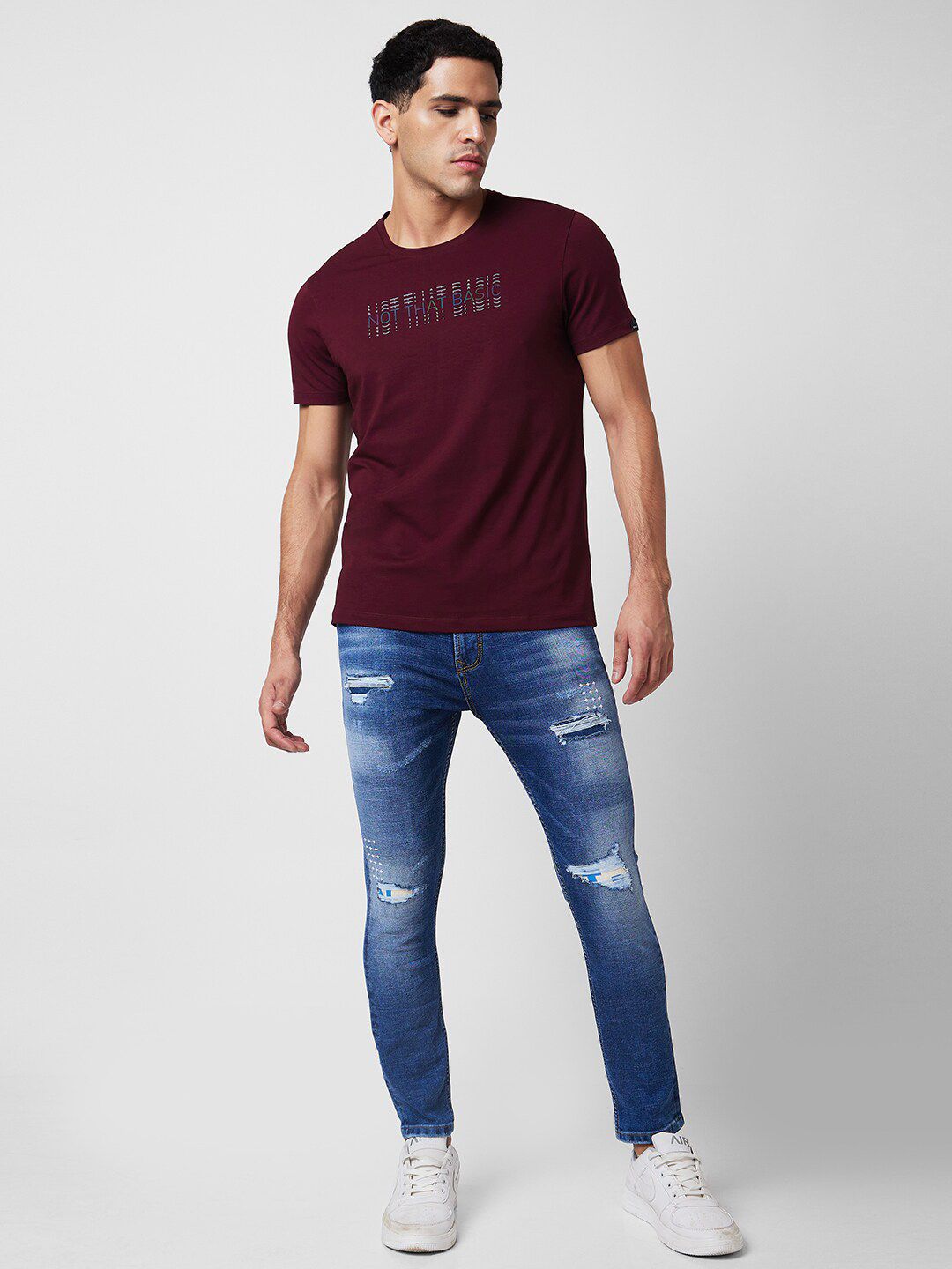 SPYKAR Typography Printed Round Neck Slim Fit Cotton T-shirt