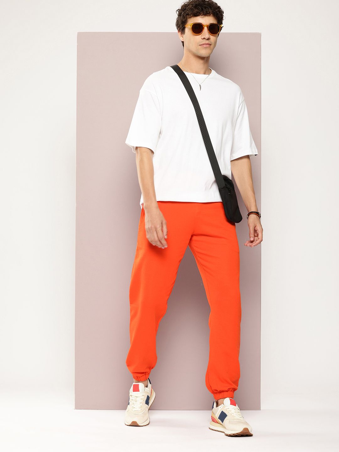 Dillinger Men Solid Joggers