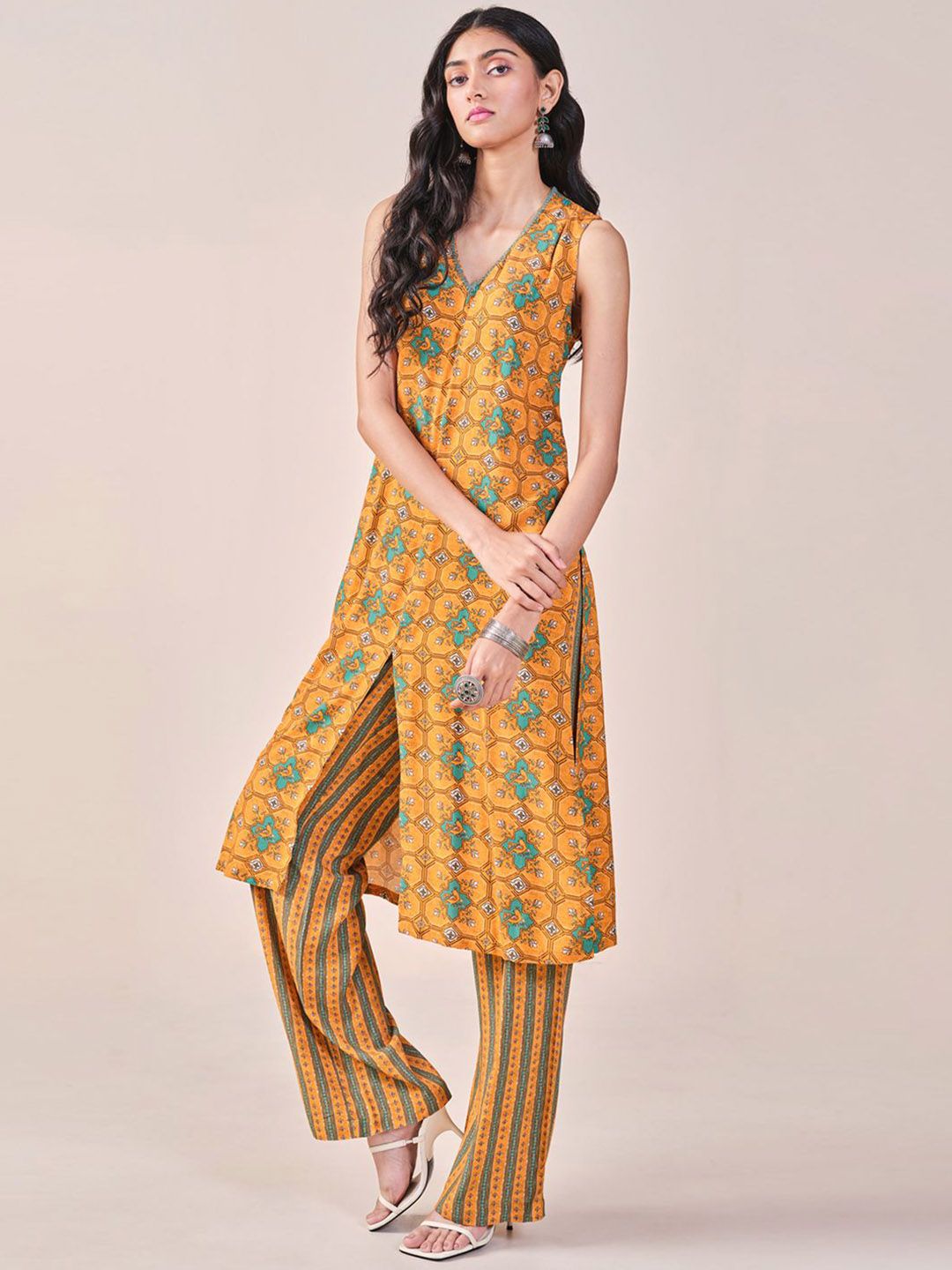 Global Desi Floral Printed Kurta with Palazzos