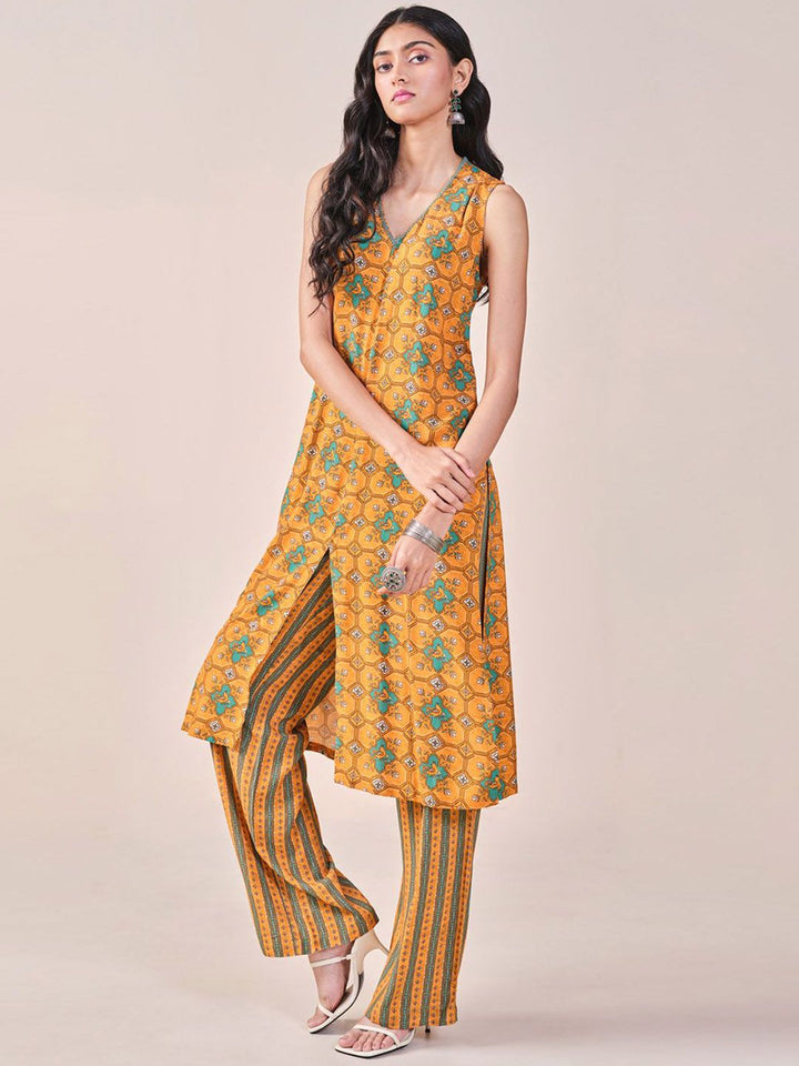 Global Desi Floral Printed Kurta with Palazzos
