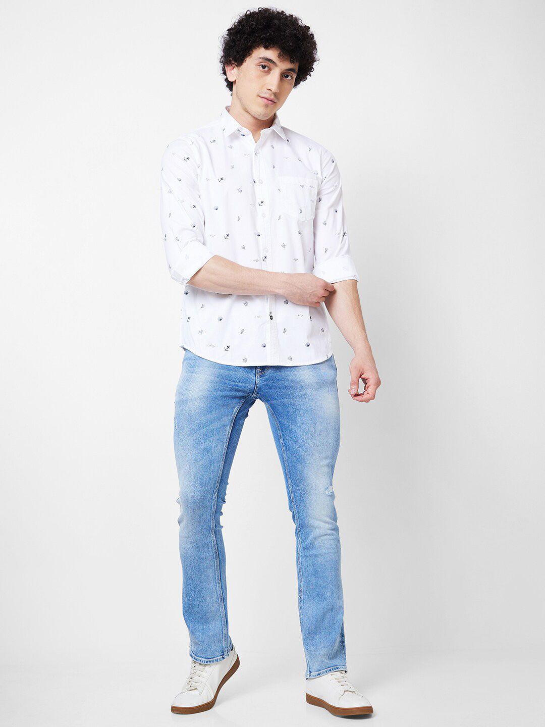SPYKAR Long Sleeves Regular Fit Pure Cotton Opaque Printed Casual Shirt