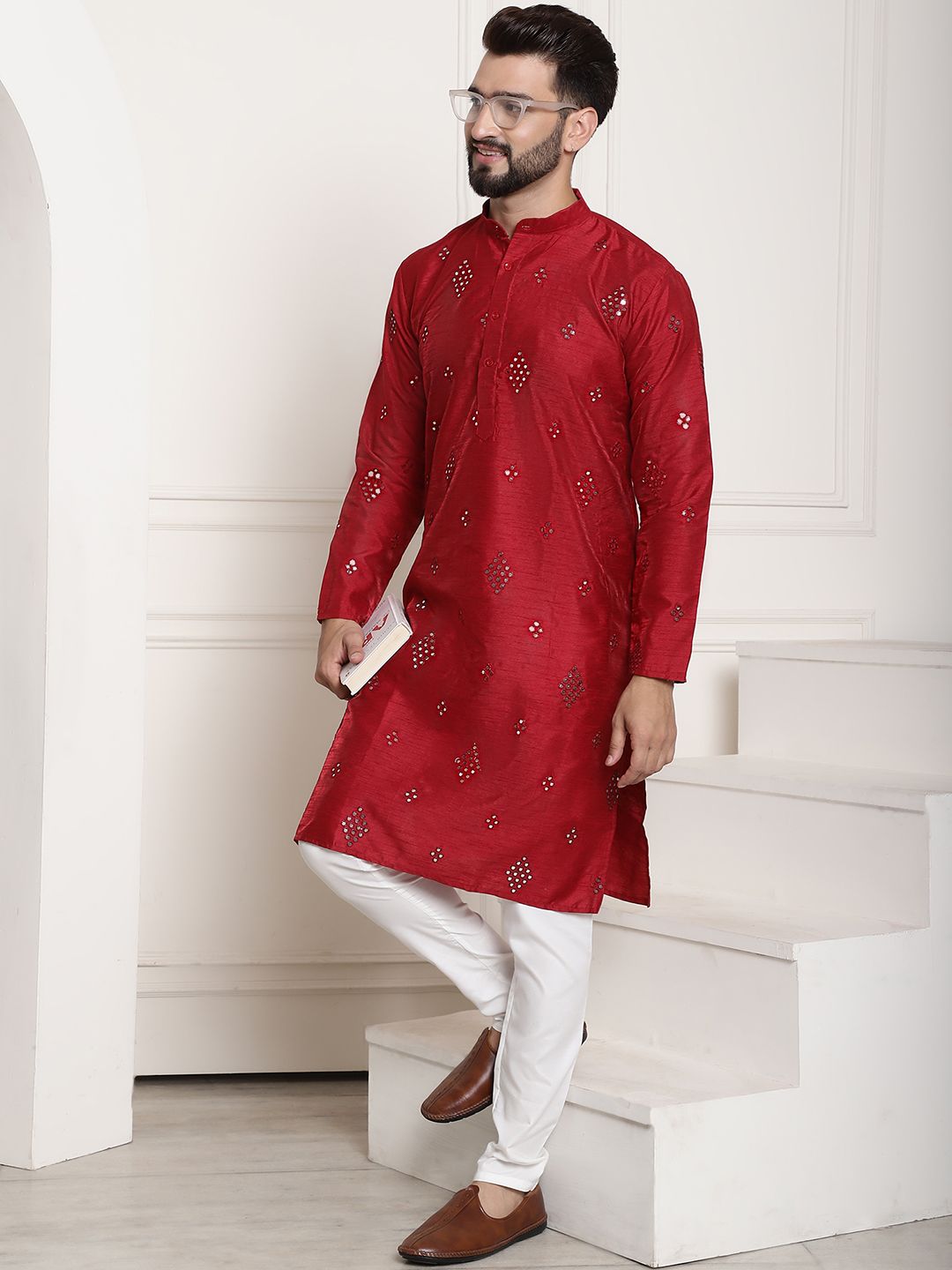 SOJANYA Geometric Embroidered Mirror Work Regular Kurta With Churidar