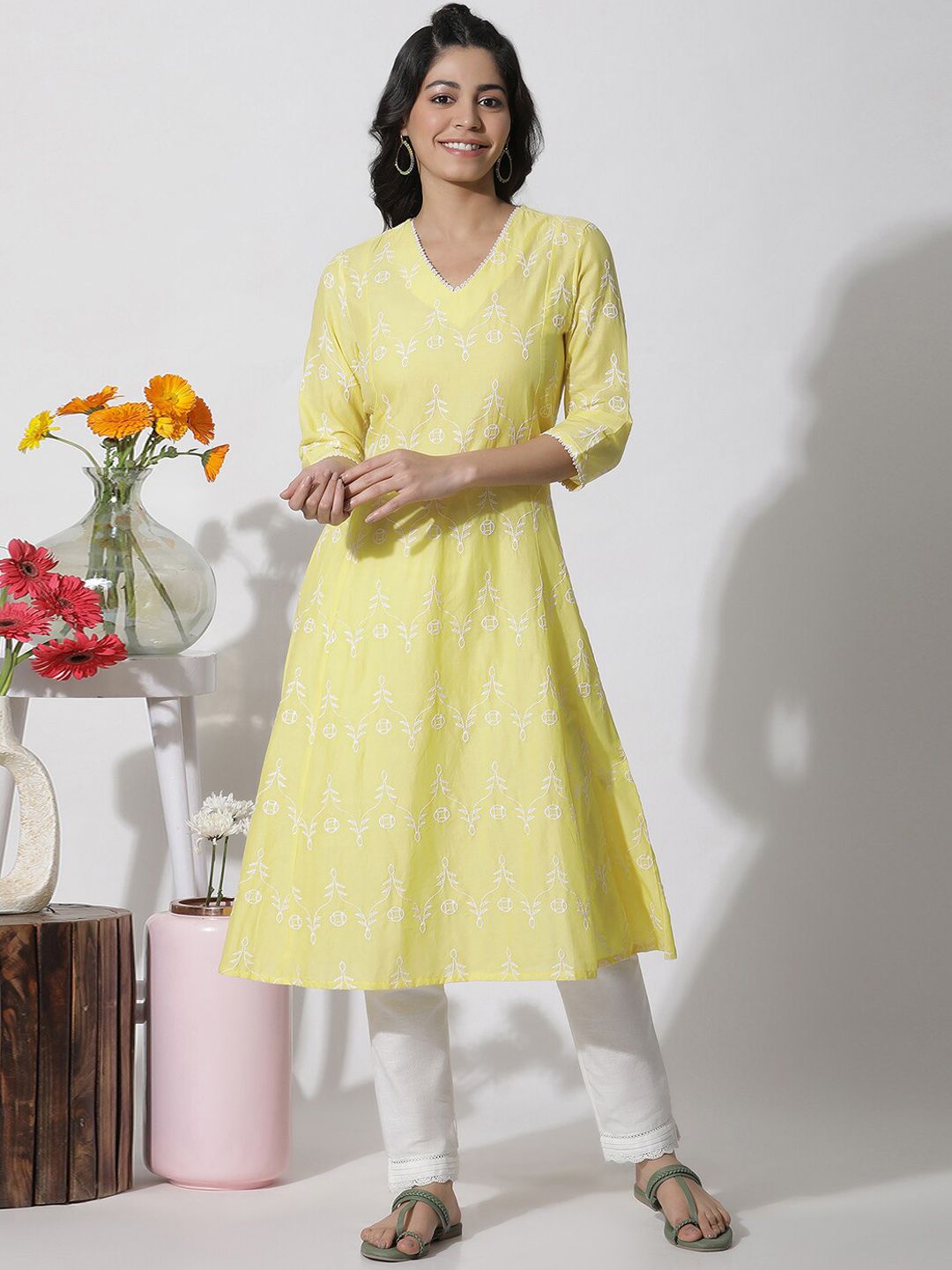 W Floral Embroidered V-Neck Thread Work Cotton A-Line Kurta