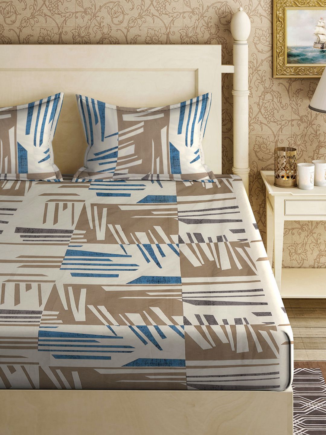 KLOTTHE White Abstract Cotton 300 TC King Fine Bedsheet with 2 Pillow Covers-98 x 89 inches