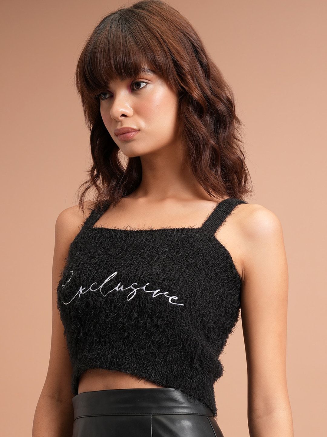 Tokyo Talkies Faux Fur Detail Shoulder Straps Acrylic Crop Top With Cardigan
