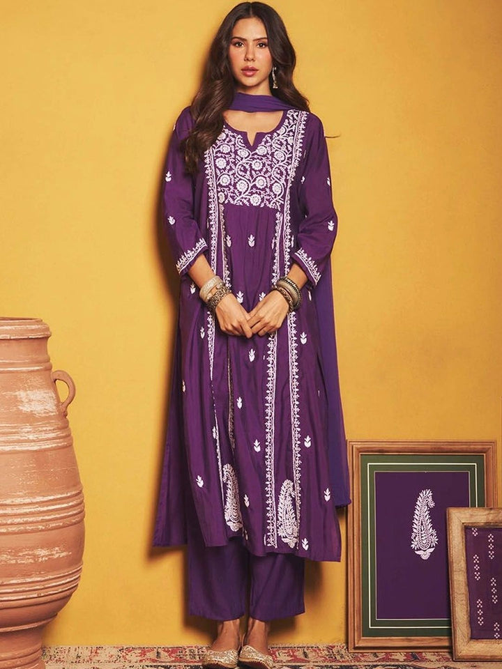 House of Chikankari Sonam Purple Chanderi Set Kurta Chikankari Dengan Dupatta