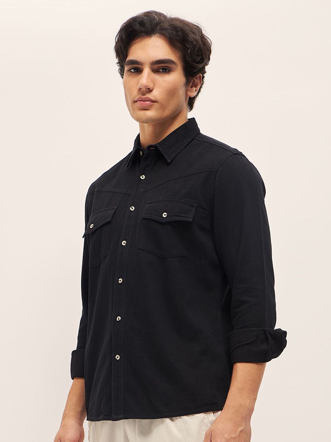 THE BEAR HOUSE Men Spread Collar Solid Cotton Casual Shirt