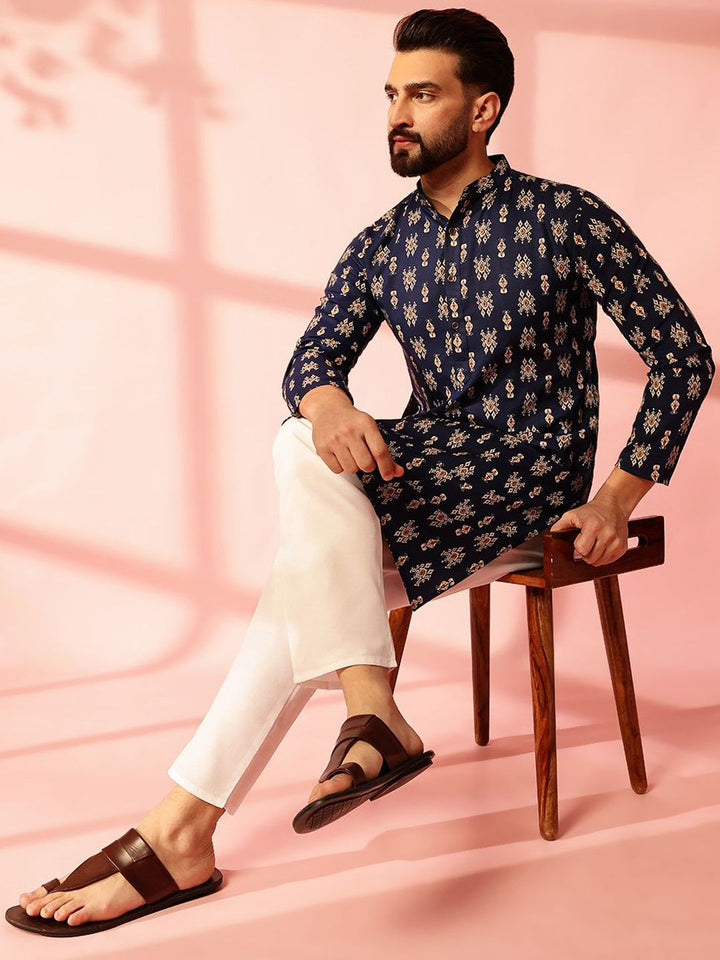 Anouk Men Paisley Printed Regular Kurta with Pyjamas