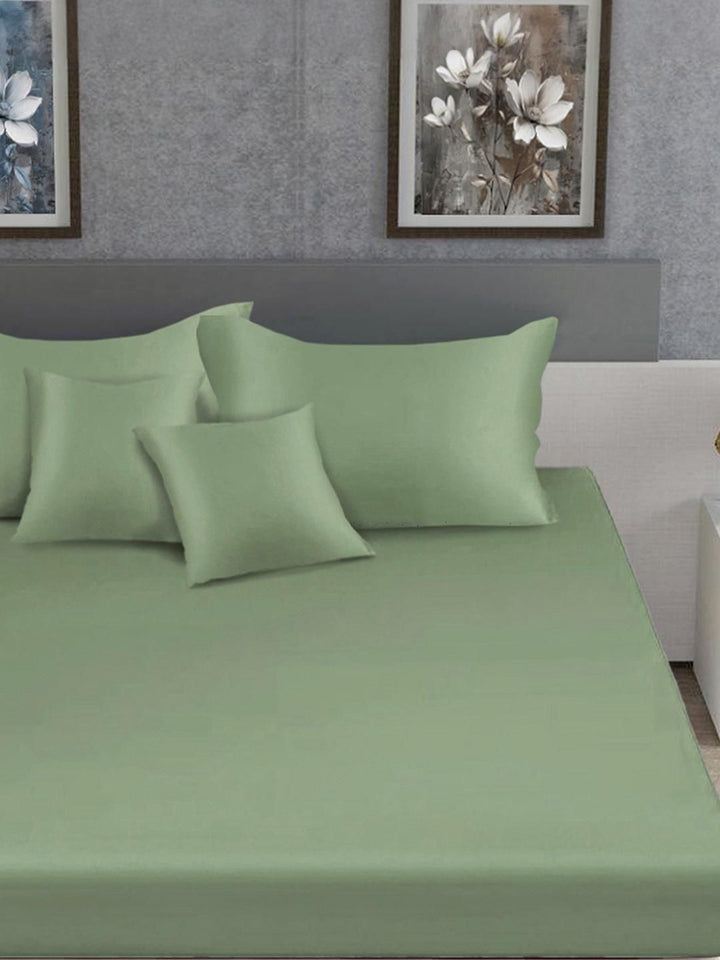 KLOTTHE Olive Green 400 TC Super King Bedsheet with 2 Pillow Covers