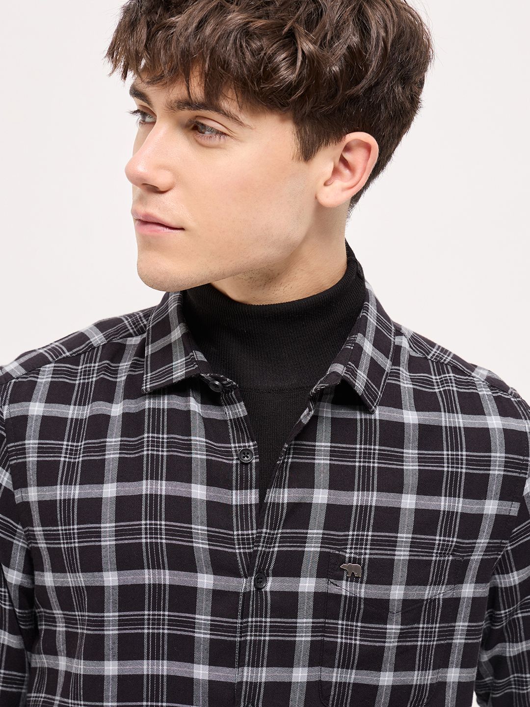 THE BEAR HOUSE Men Spread Collar Tartan Checked Cotton Slim Fit Shirt