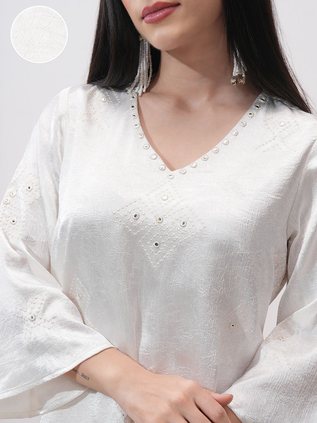 Vishudh Women Ethnic Motifs Embroidered Regular Kurta with Trousers