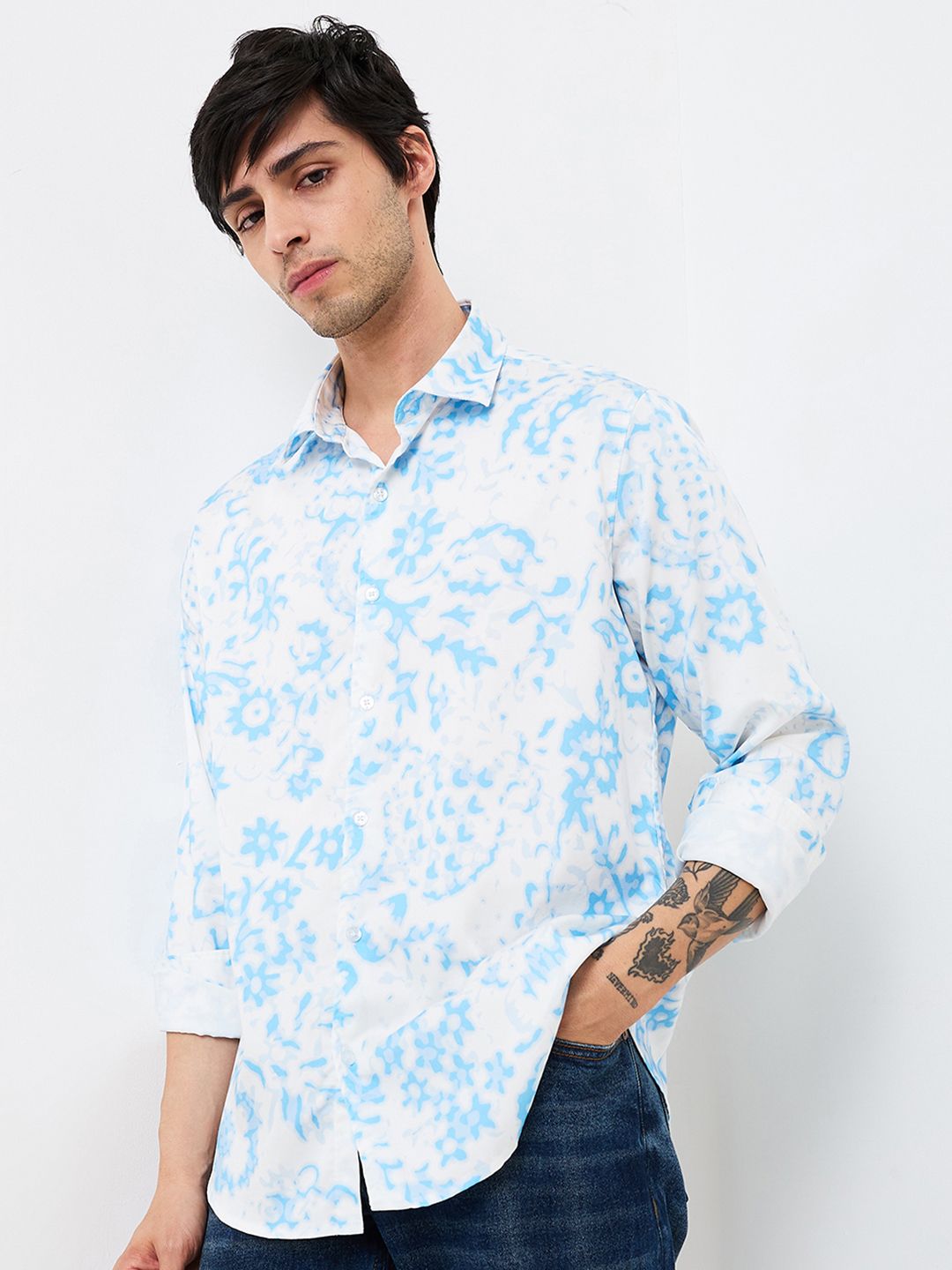 SPYKAR Men Slim Fit Spread Collar Floral Printed Cotton Casual Shirt