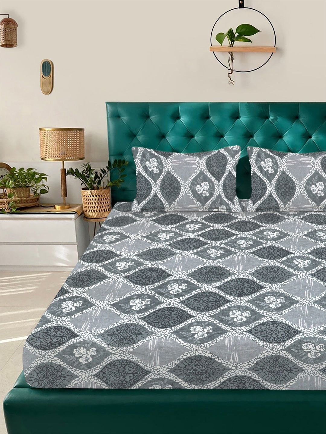 KLOTTHE Grey Geometric Printed Dilengkapi 300 TC Woolen Bedsheet King & 2 Sarung Bantal