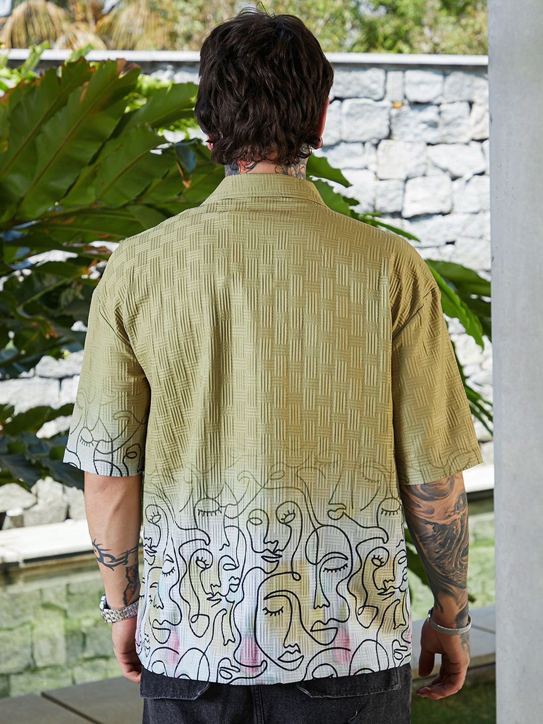 Kampus Sutra Men Classic Opaque Dicetak Baju Kasual