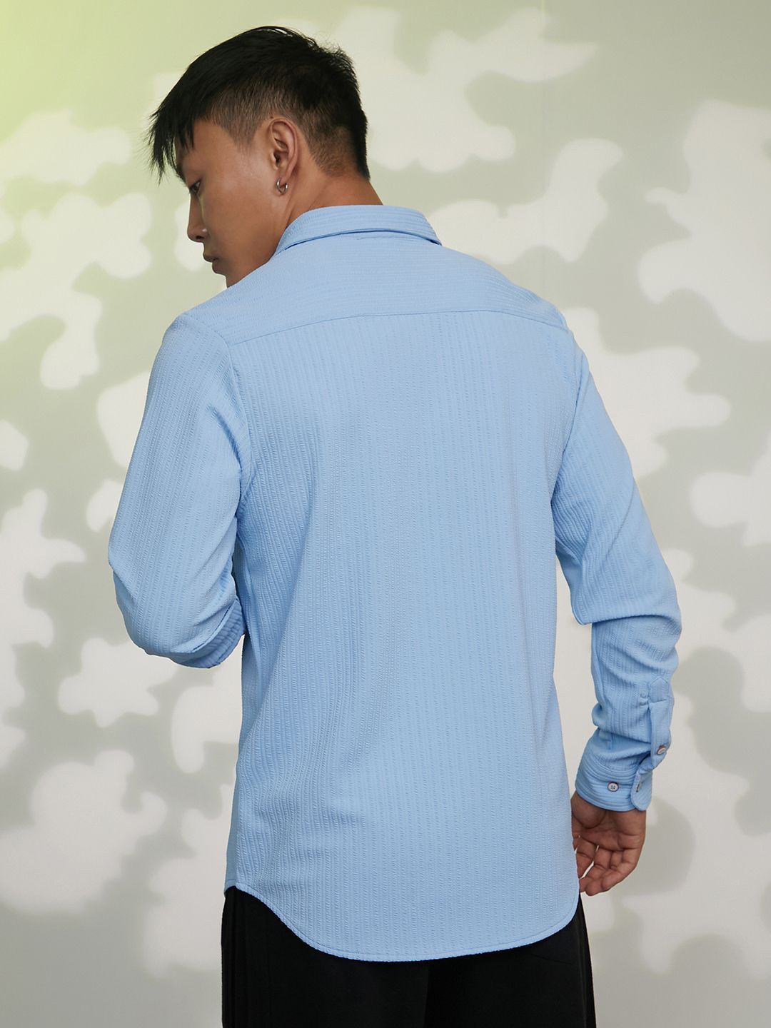 Campus Sutra Men Comfort Opaque Casual Shirt