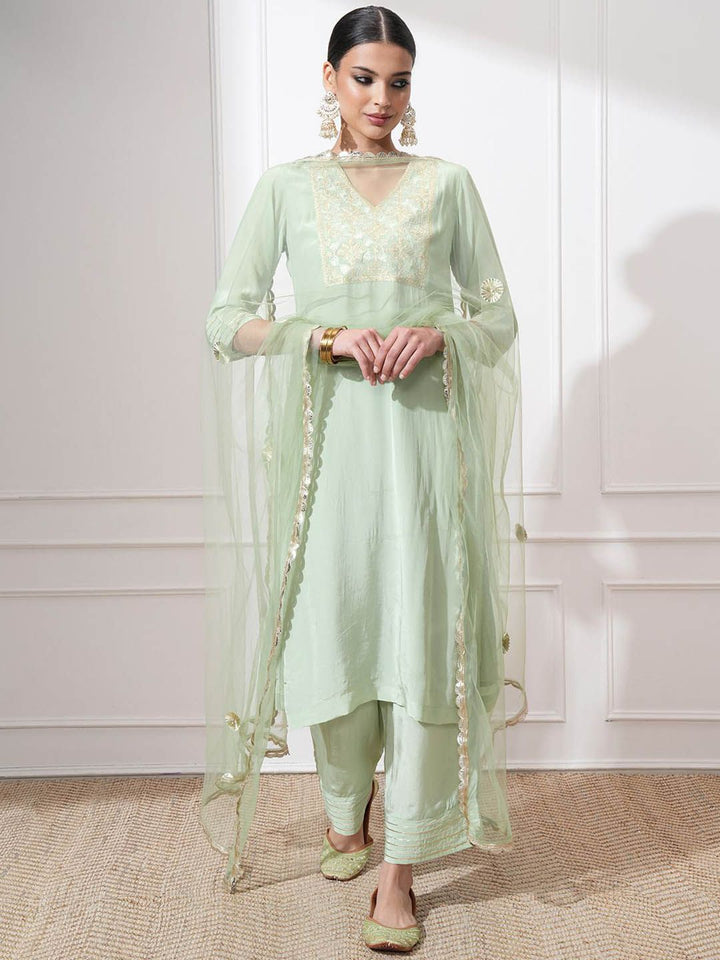 Vishudh Women Ethnic Motifs Embroidered Regular Kurta with Trousers & With Dupatta