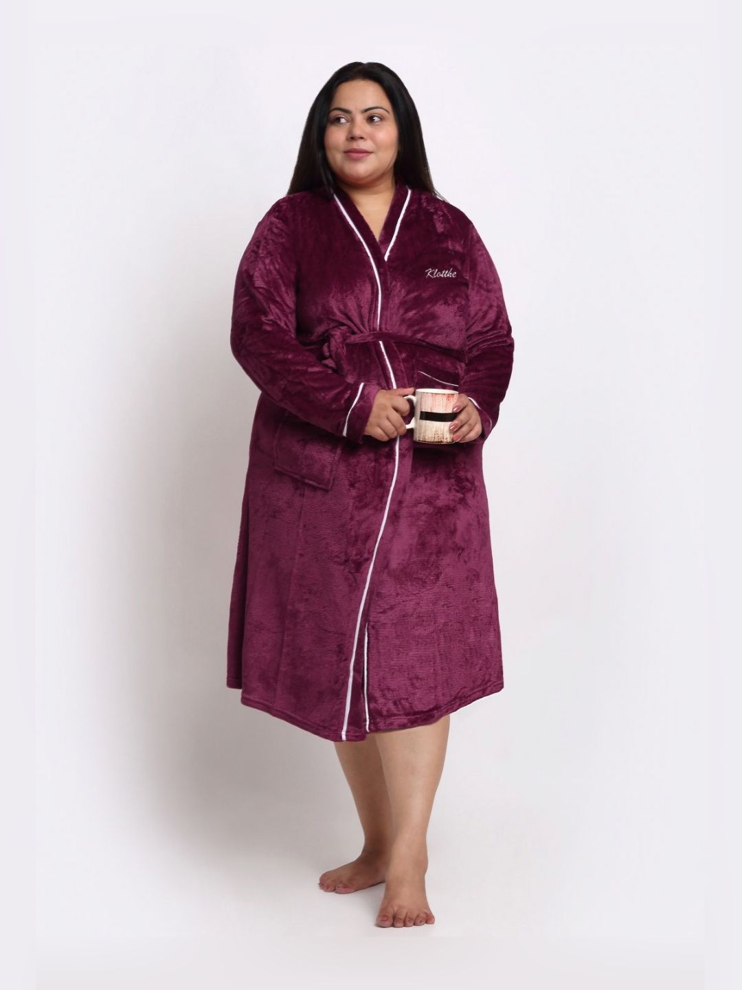 KLOTTHE Plus Size Maroon & White Woollen Bath Robe With Belt