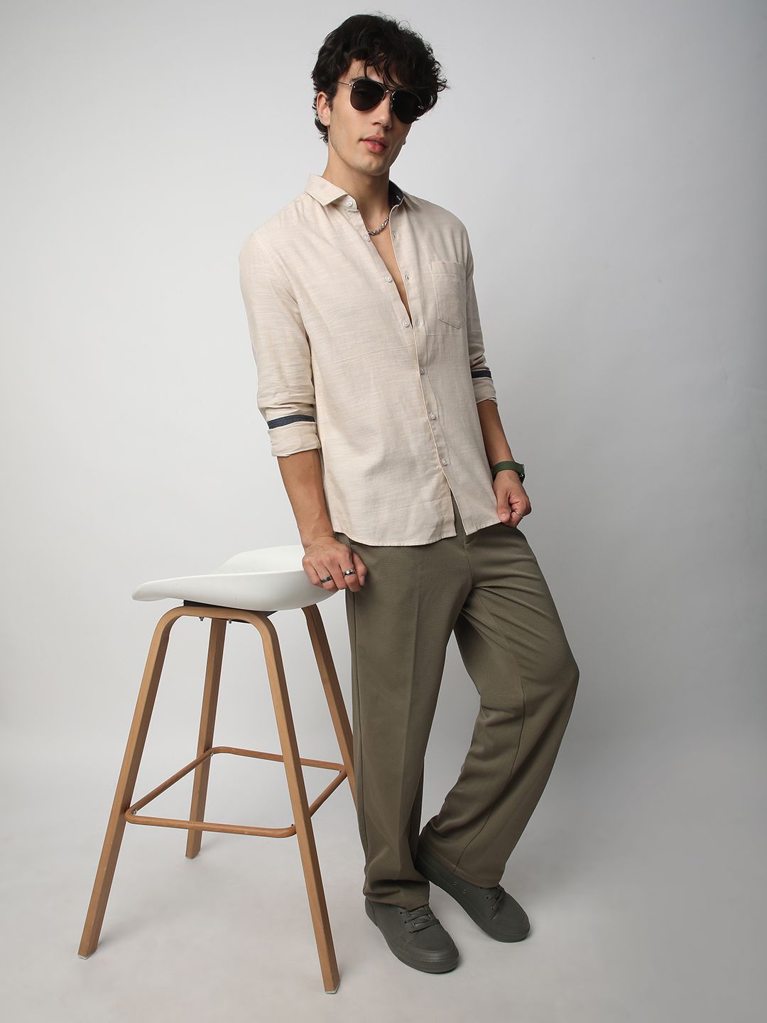 VASTRADO Men Classic Cutaway Collar Textured Cotton Slim Fit Casual Shirt