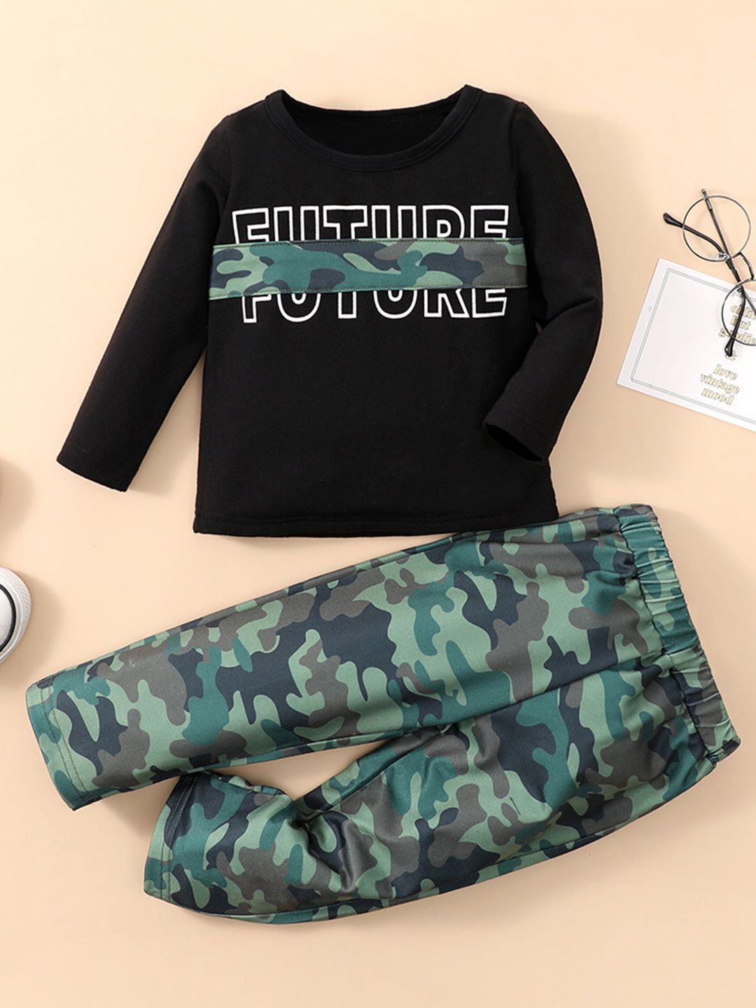 YK Boys Printed T-shirt With Trousers Clothing Set