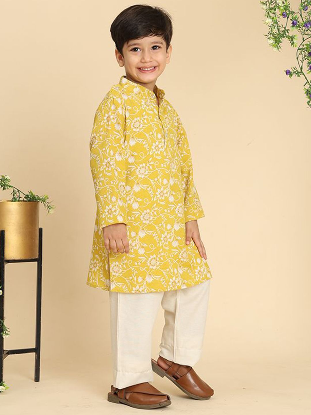 Cutiekins Boys Floral Printed Regular Kurta with Pyjamas
