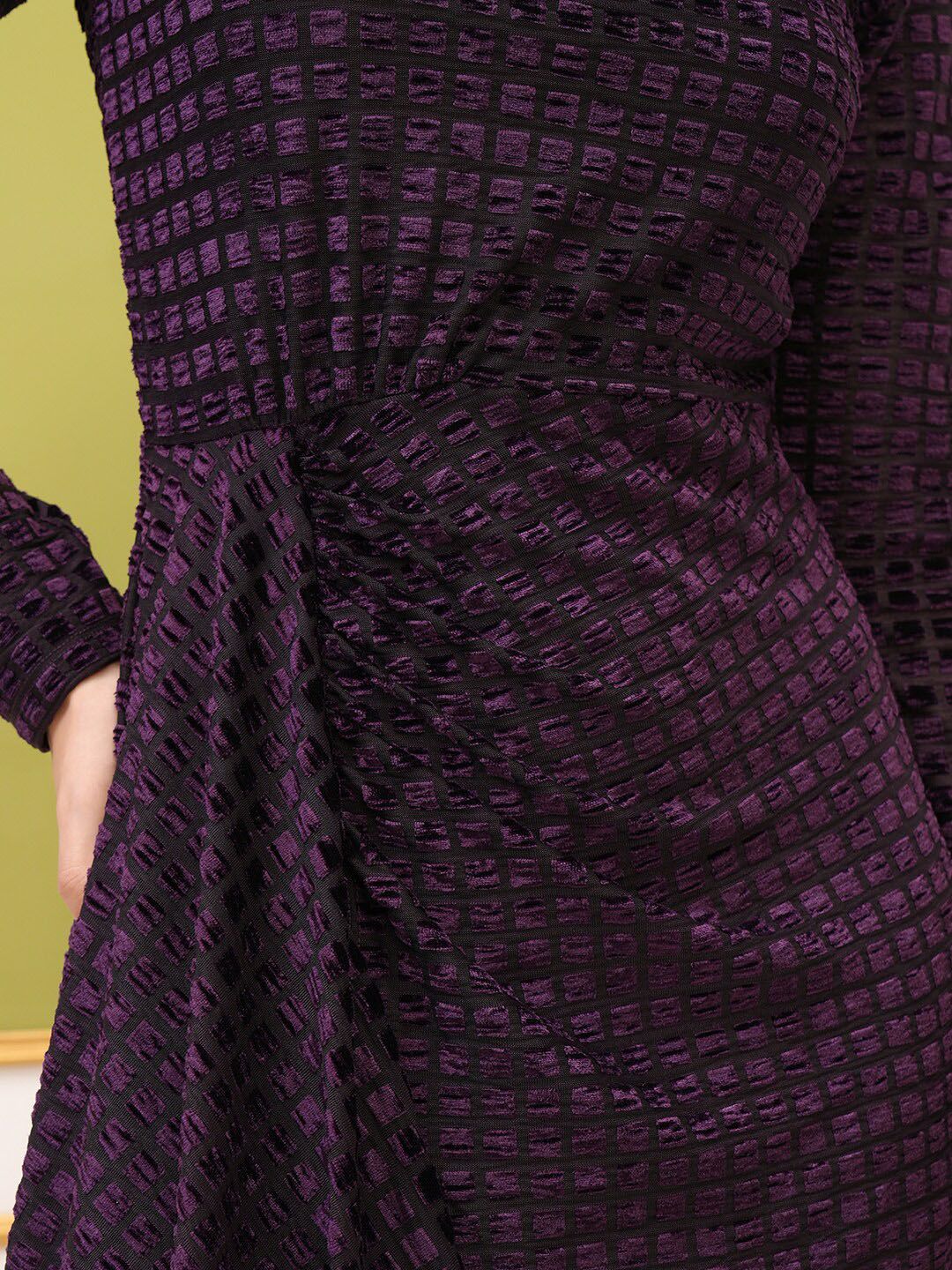 Tokyo Talkies Velvet Mock Neck Sheath Knee Length Dress
