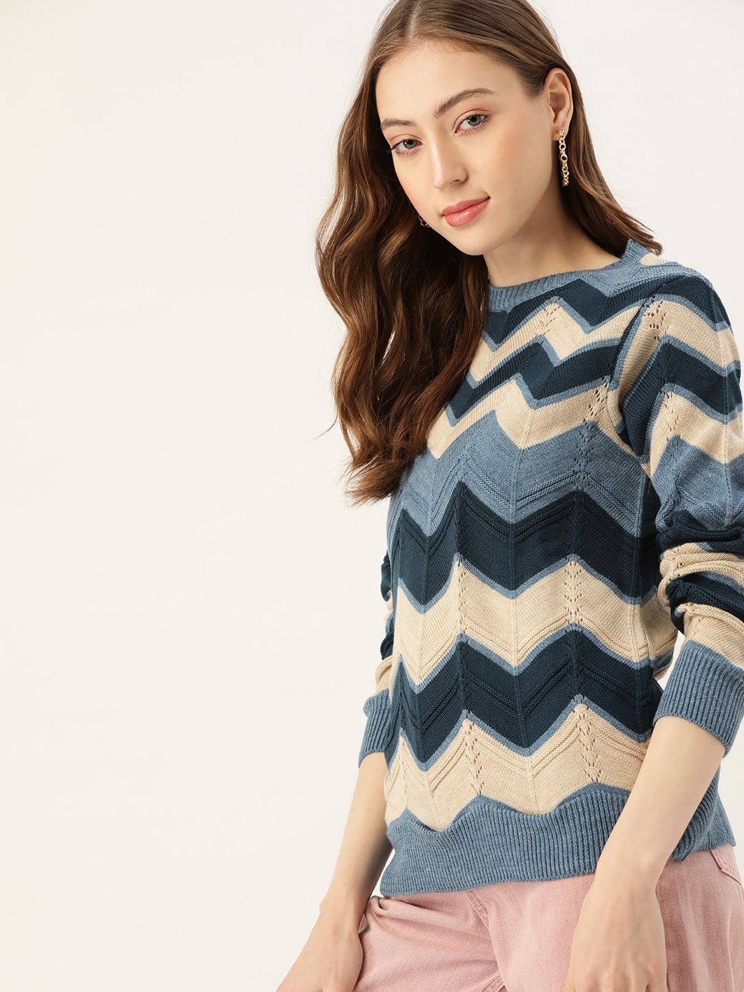 DressBerry Women Navy Blue & Beige Chevron Pullover Sweater