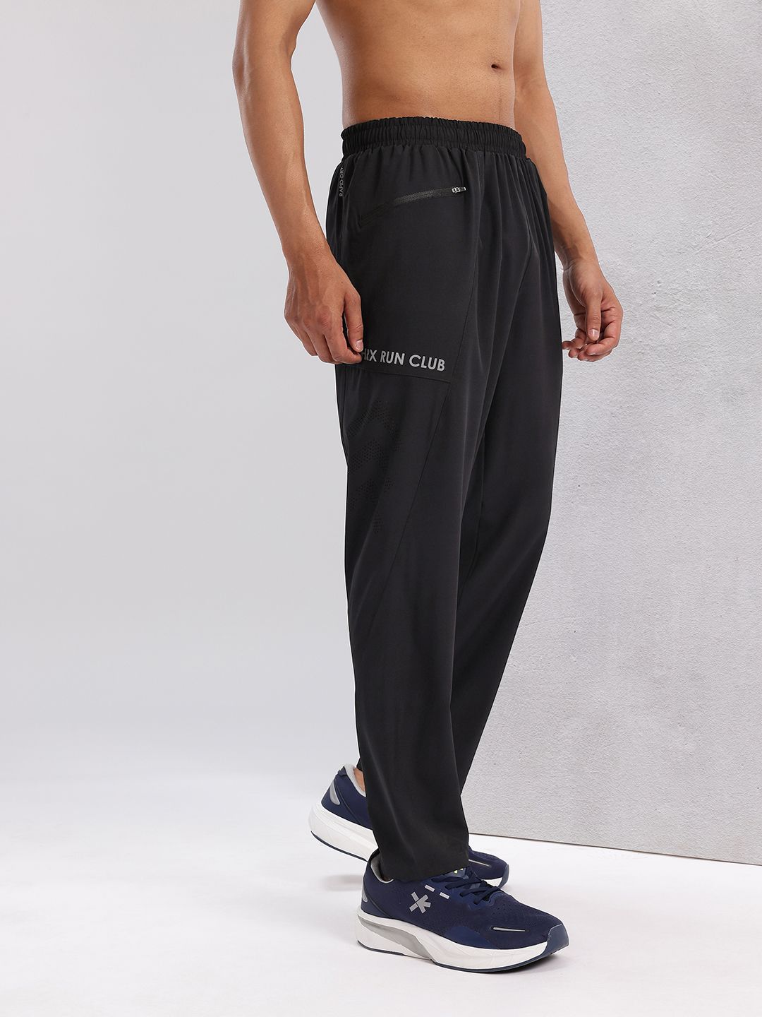 HRX oleh Hrithik Roshan Men Butiran Reflektif Rapid-Dry Running Seluar Lintasan