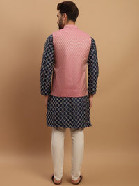 SOJANYA Kurta Biasa Bersulam Geometrik dengan Jaket Nehru Rekaan Churidar & Tenunan