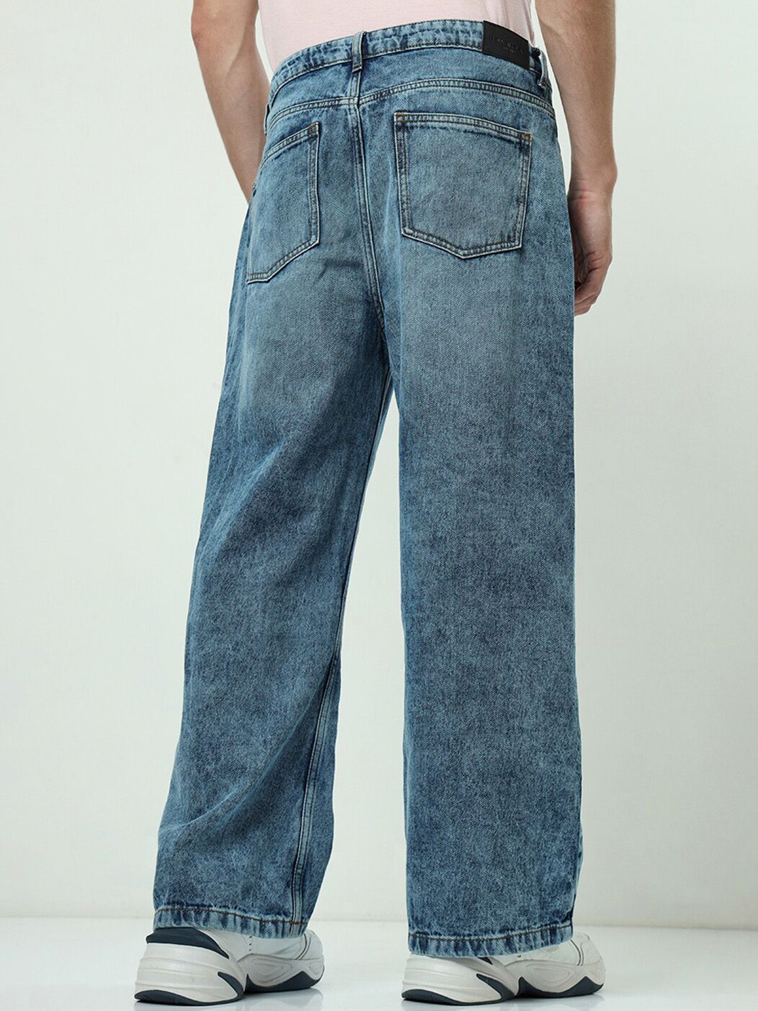 Bewakoof Men Baggy Straight Fit Jeans