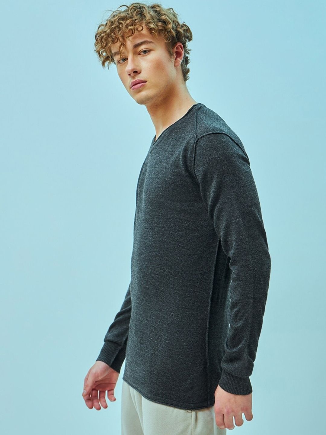 Bewakoof Men Flat Knit Sweater