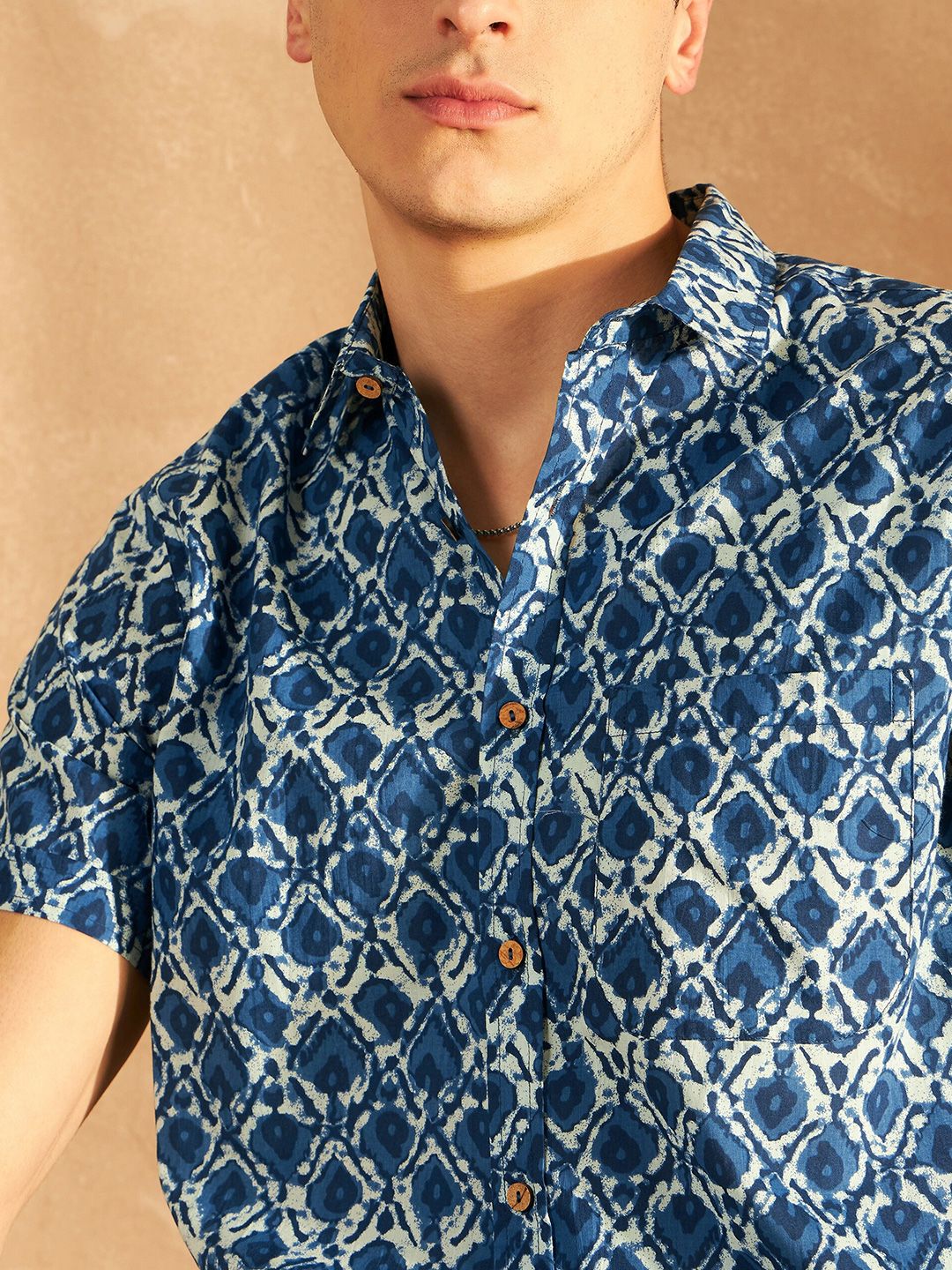 DENNISON Smart Printed Spread Collar Short Sleeves Cotton Lightweight Shirt